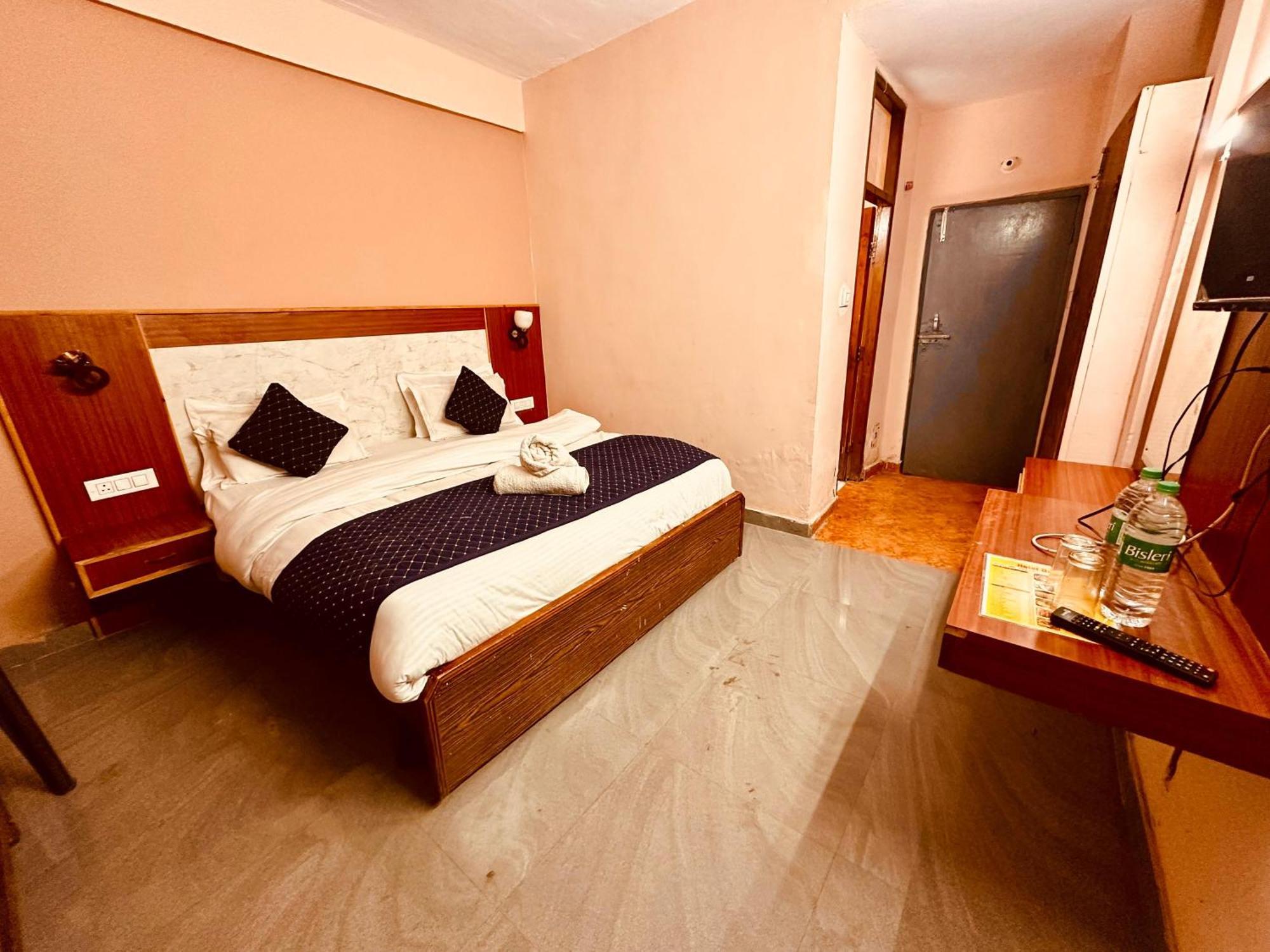 Hotel D Kanchan Manali Eksteriør billede