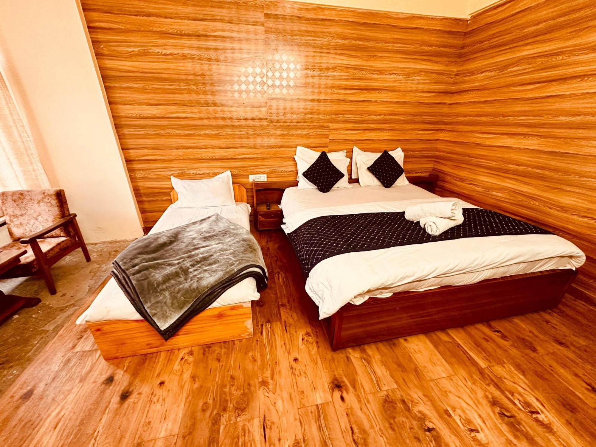 Hotel D Kanchan Manali Eksteriør billede