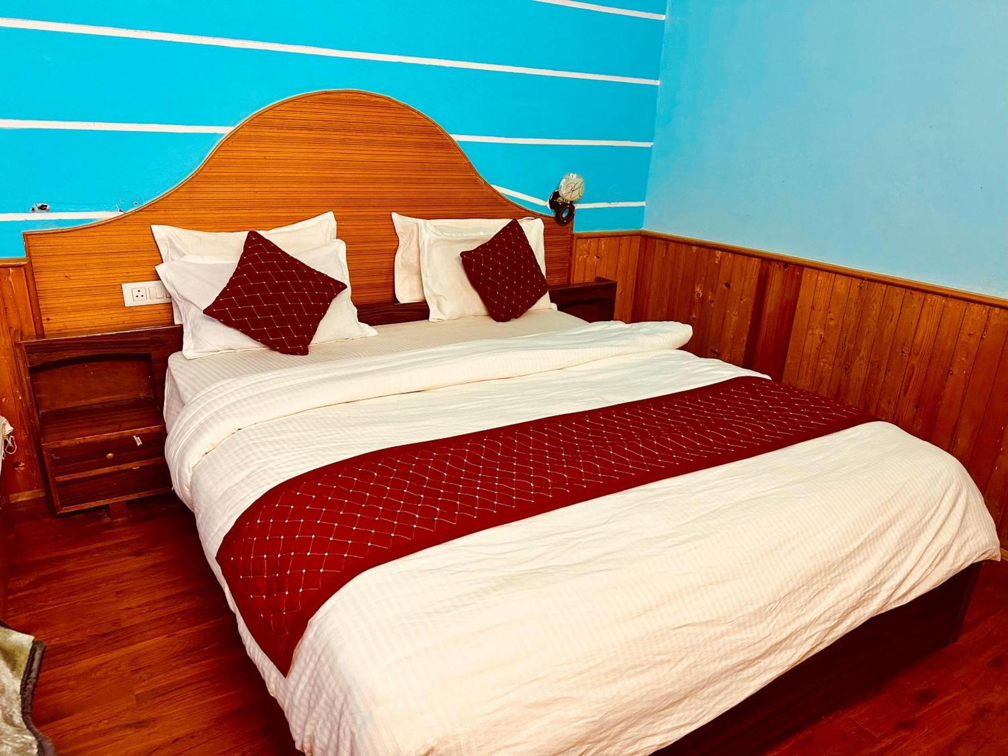 Hotel D Kanchan Manali Eksteriør billede